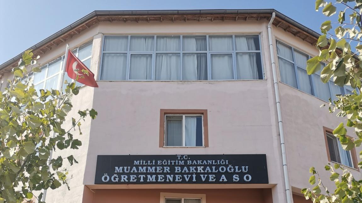 Develi Muammer Bakkaloğlu Öğretmenevi ve Akşam Sanat Okulu Fotoğrafı